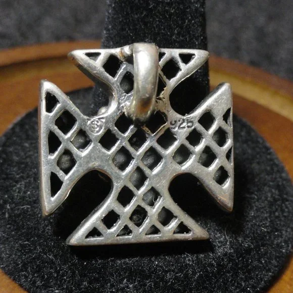 Sterling Silver 925 Iron Cross Pendant W/ Citrine,Garnet,Blue Topaz Crys… - Picture 3 of 5
